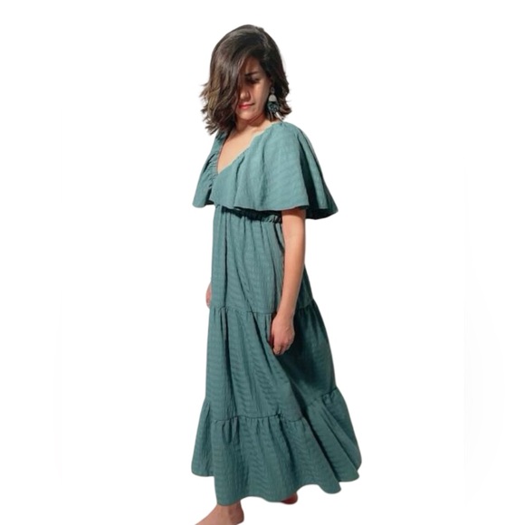 Hunter & Brown Dresses & Skirts - Hunter and Brown Blue V-neck Ruffle maxi dress XS